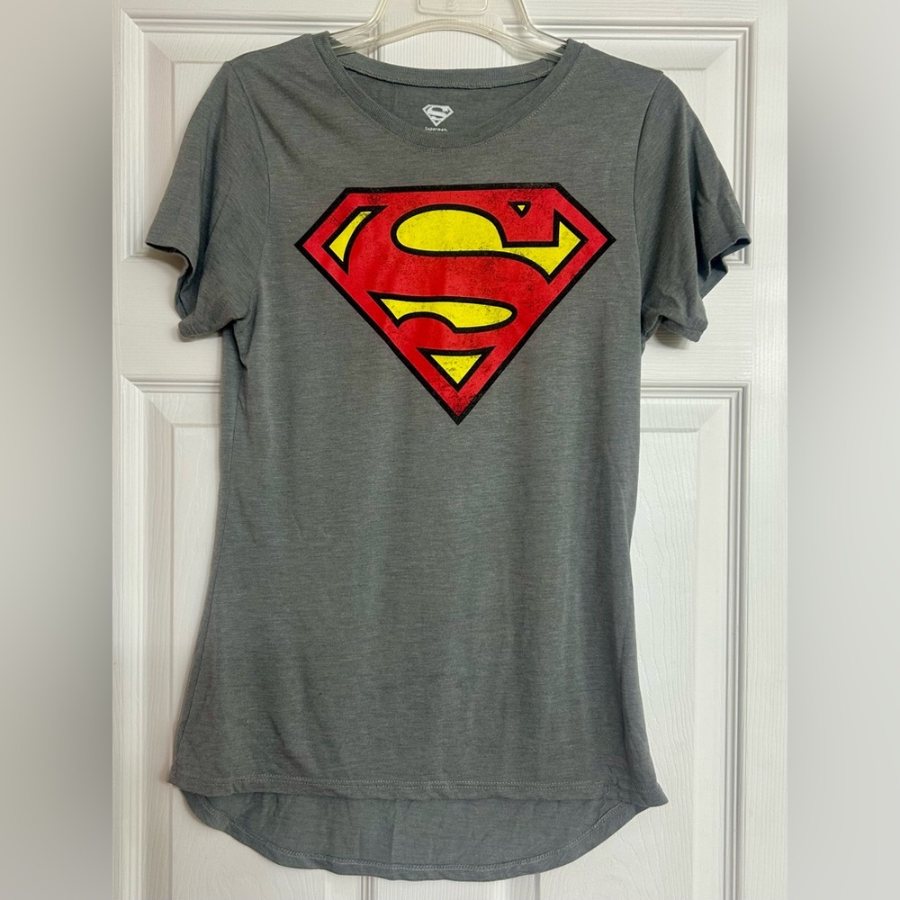 DC Comics Gray Graphic Superman T-Shirt